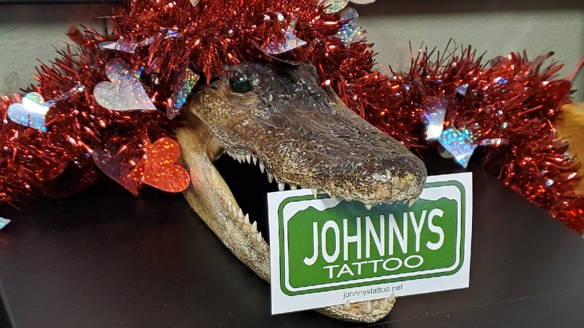 Johnnys Tattoo — tattoo studio near Thornton