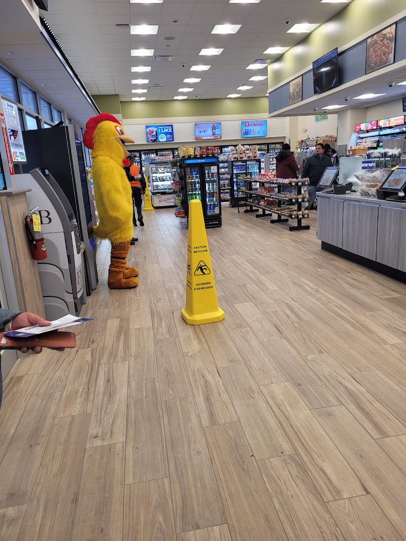 Royal Farms photo 2