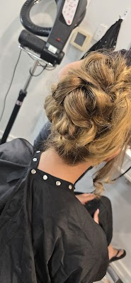 Macey Mae Hair photo 3