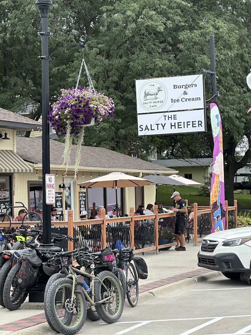 The Salty Heifer Cafe photo 3