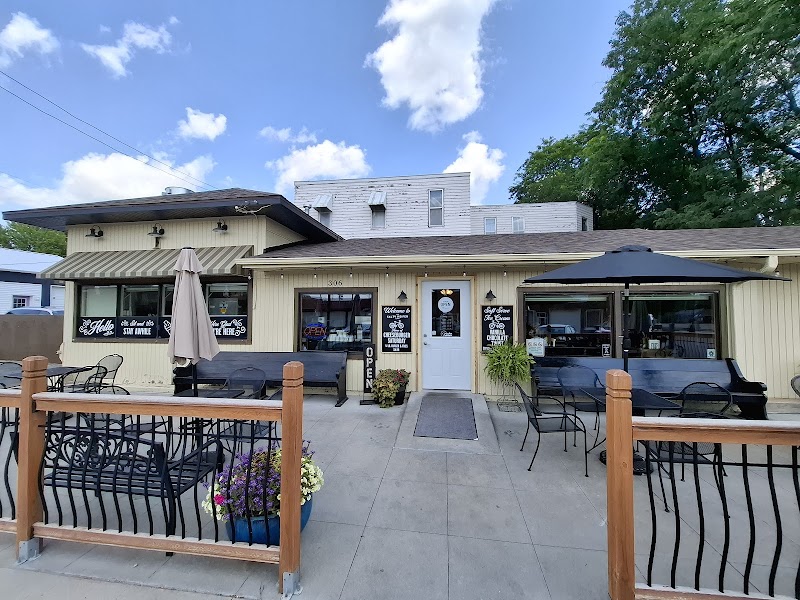 The Salty Heifer Cafe photo 4