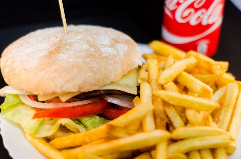 Cafe Bar Hamburguesería 129 photo 2