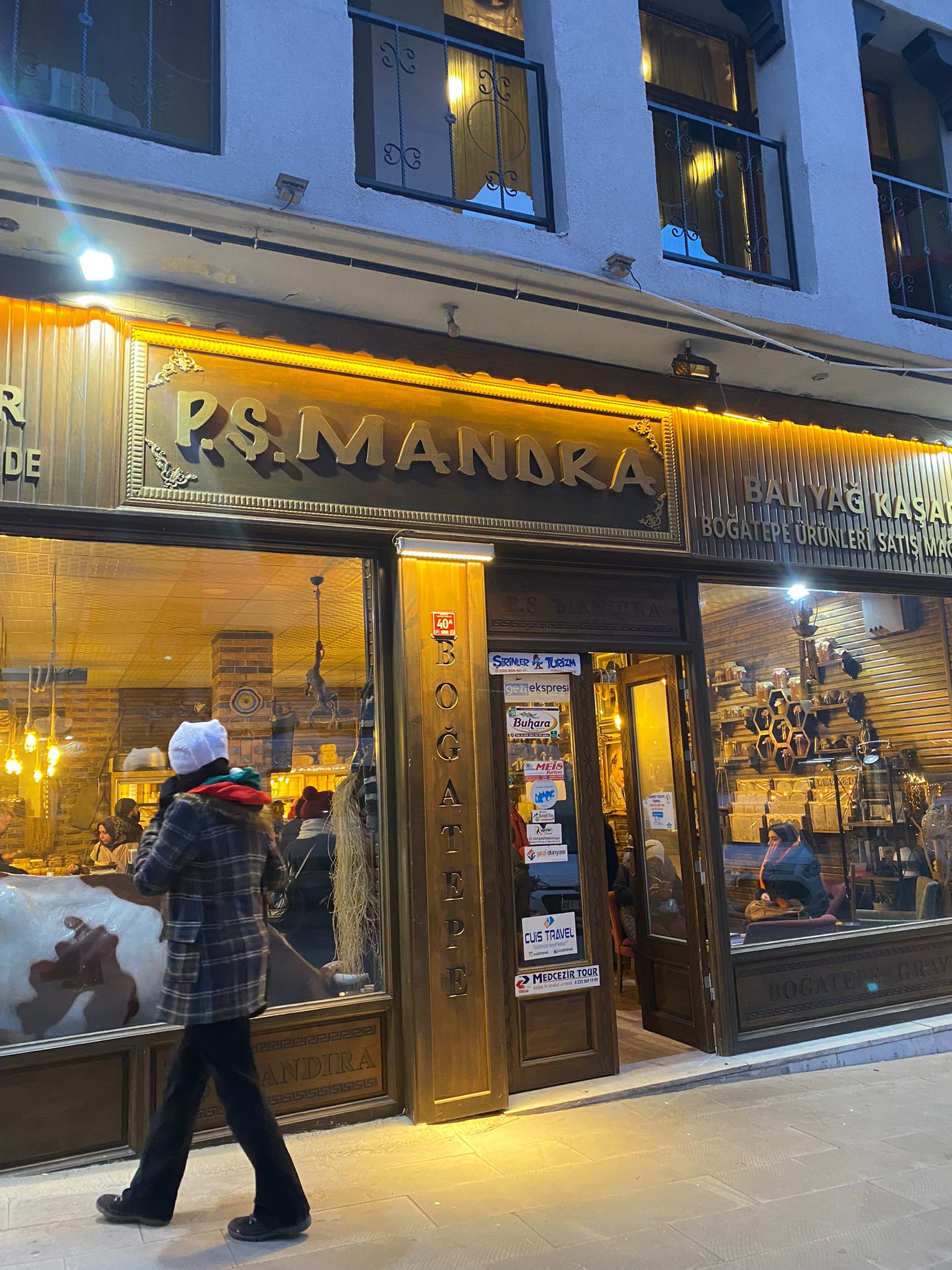 P.Ş Mandıra mekanı