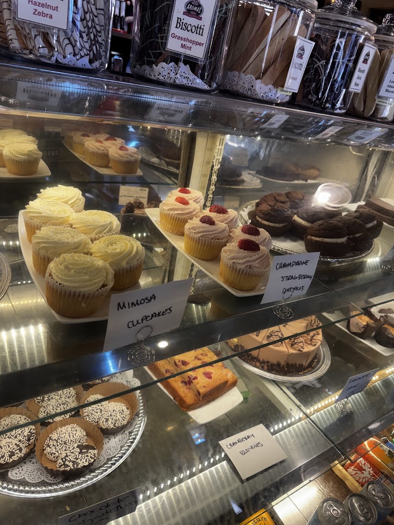 Aromas Coffeehouse Bakery & Cafe photo 4