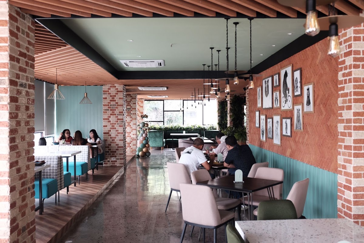 Roaster And Bear Restaurant in yogyakarta