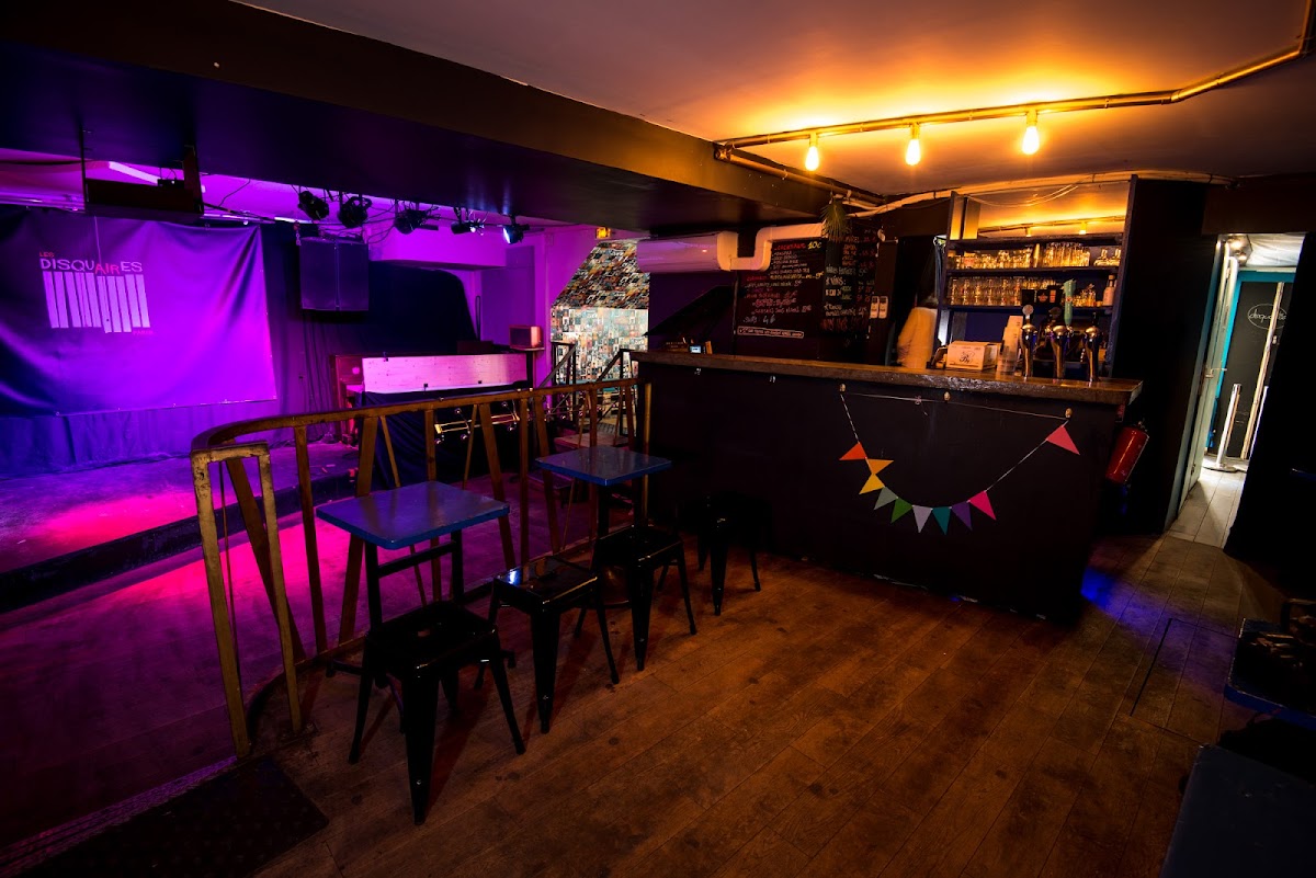 Les Disquaires, vue extérieure