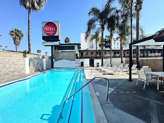 The Dixie Hollywood Hotel