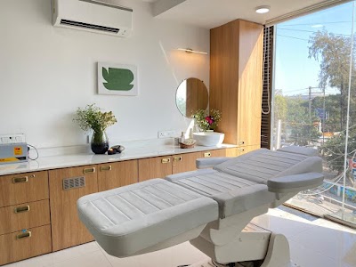 Skincity by Dr Trashita Rajani (Platinum Tower Dewas) - Image 2