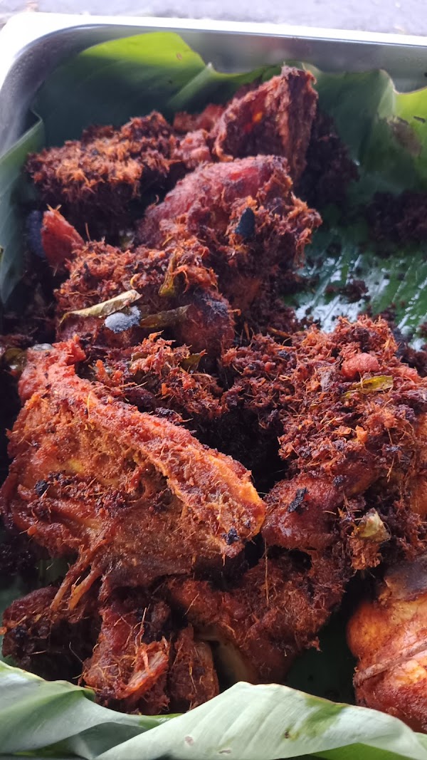 Nasi Lemak Ayam Berempah Razz (Senimas Conner) - Photo 1