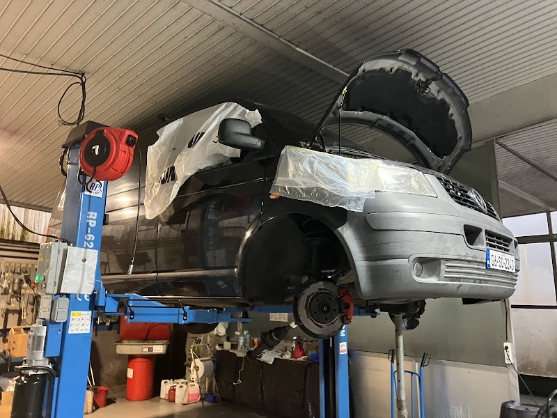 ALVARO HERMIDA SEAT photo 3