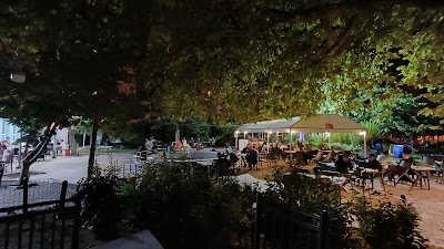 ATATÜRK HALIKENT PARKI - Oto Servisi