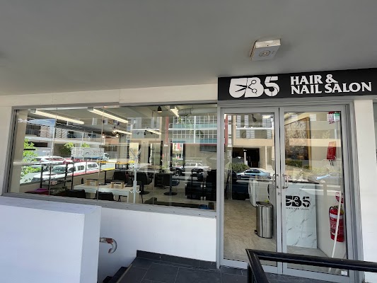 UB 5 hair and nail salon photo 3