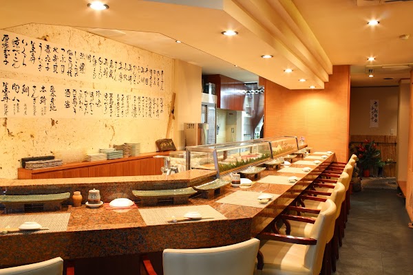 ダイニング かわしげ（KAWASHIGE）