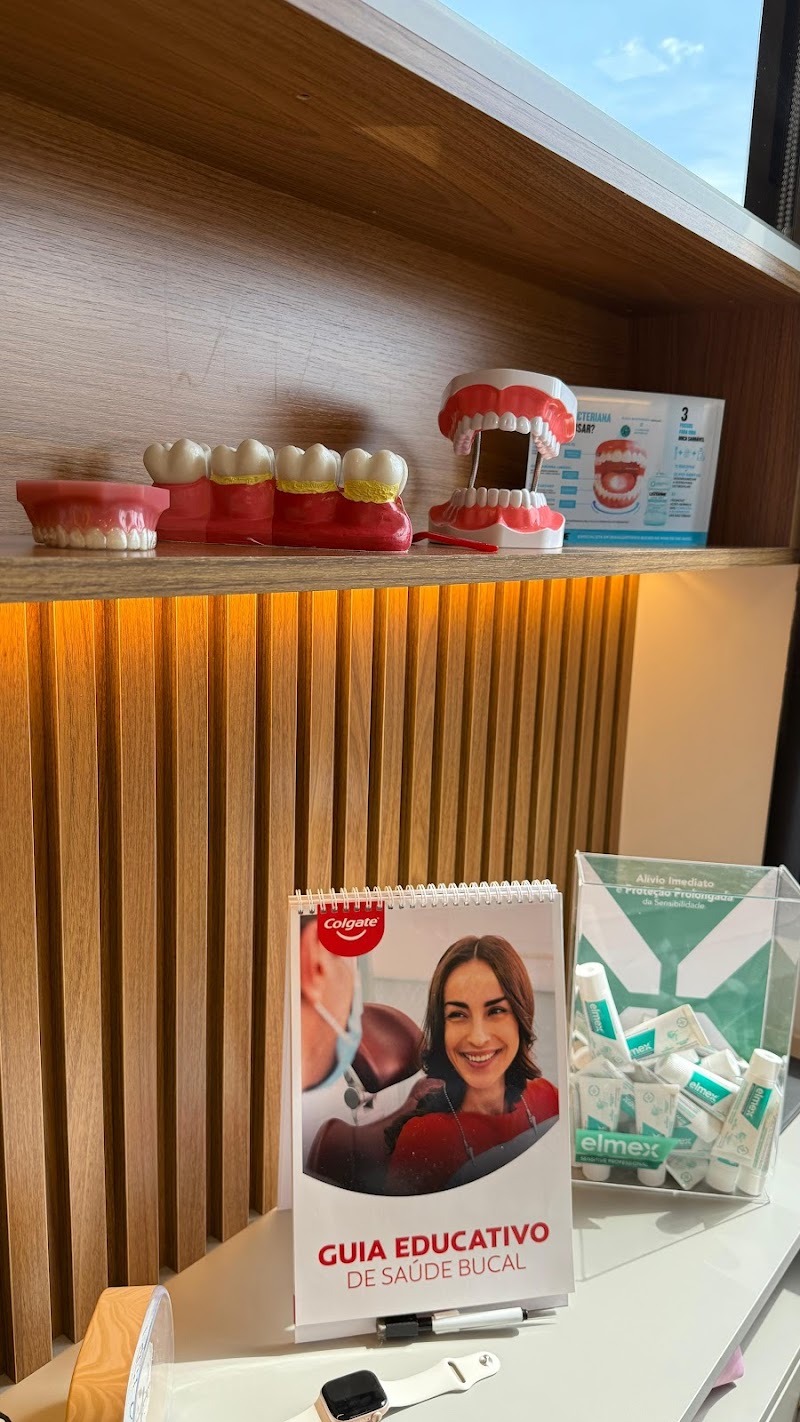 Dra. Dafne Momberg - Dentista em Sorocaba - foto 3