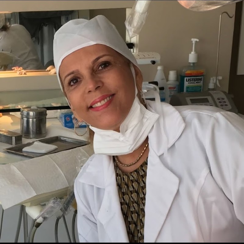 Dra. Maura Ribeiro - Dentista - foto 3