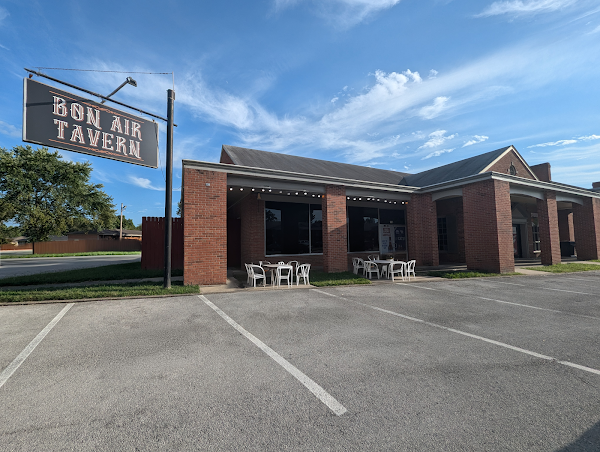 Photo by Bon Air Tavern
