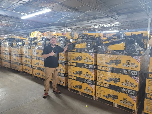 Discount Liquidators, LLC photo