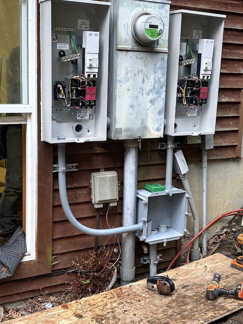 McCarthy Electric and Technologies - Electrician in Lynnwood