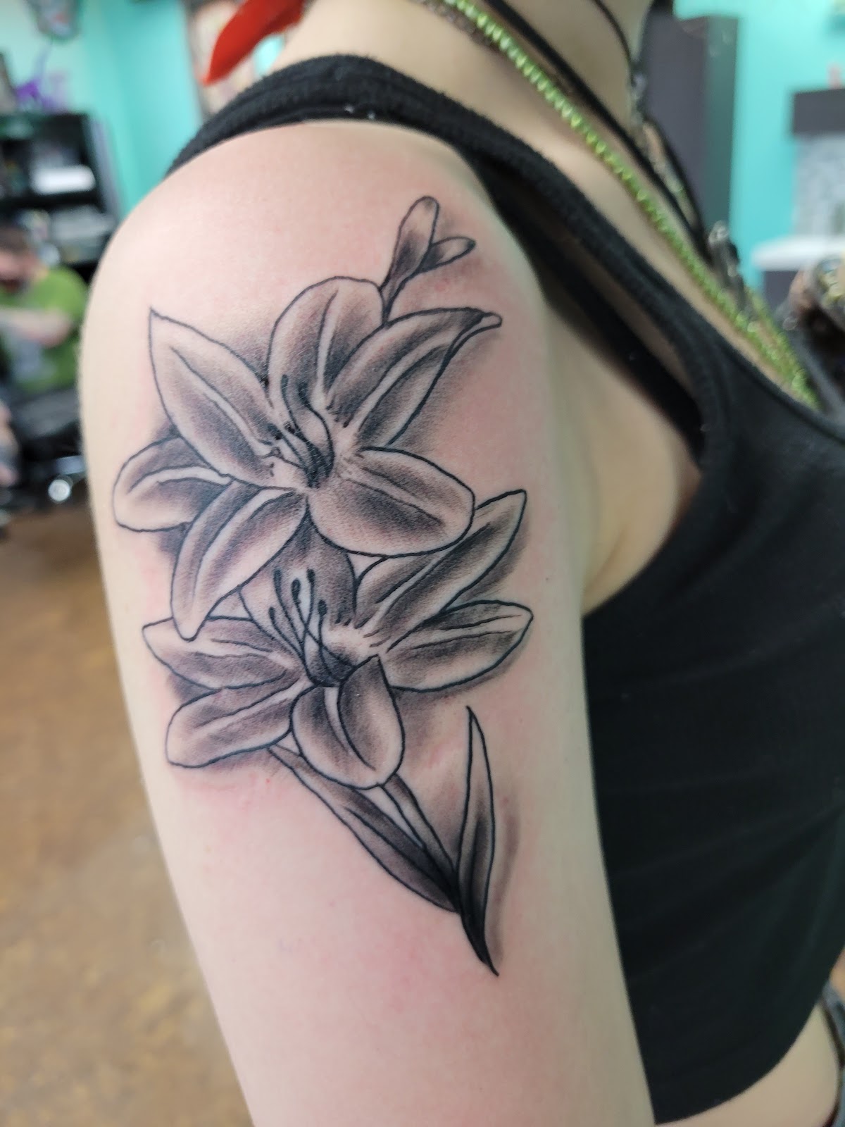 Threshold Body Art — tattoo studio near O'Fallon