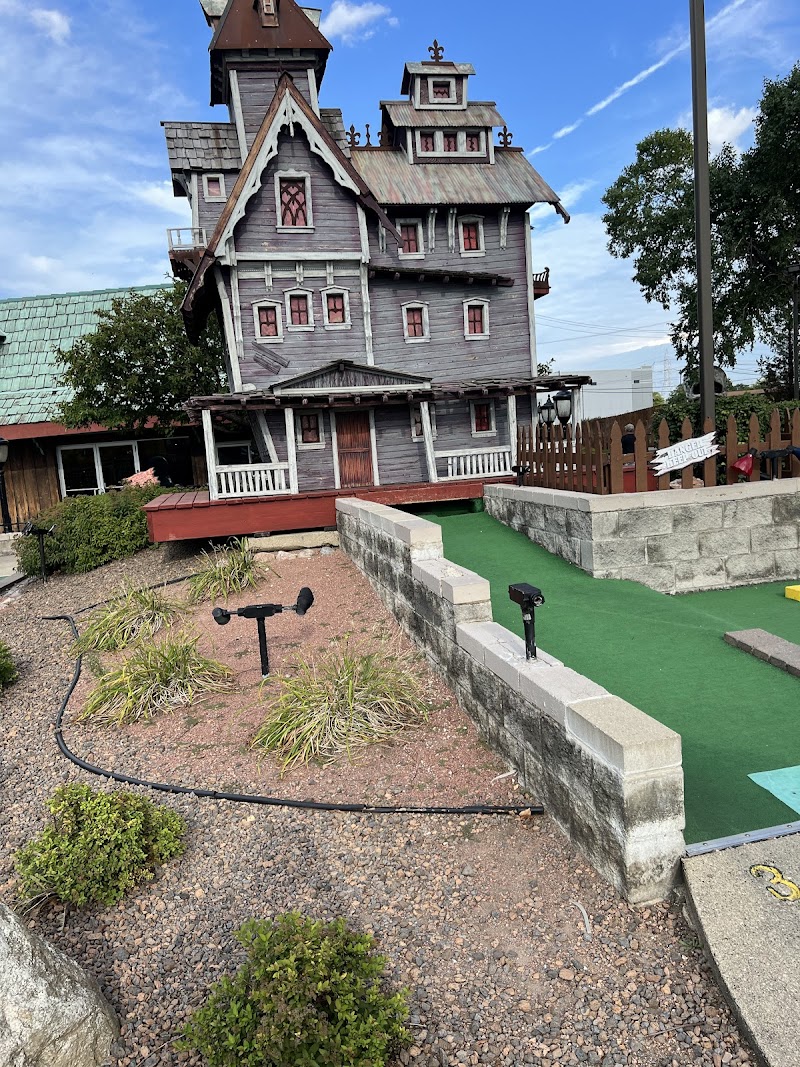 Haunted Trails Family Entertainment Center (Burbank) photo 9