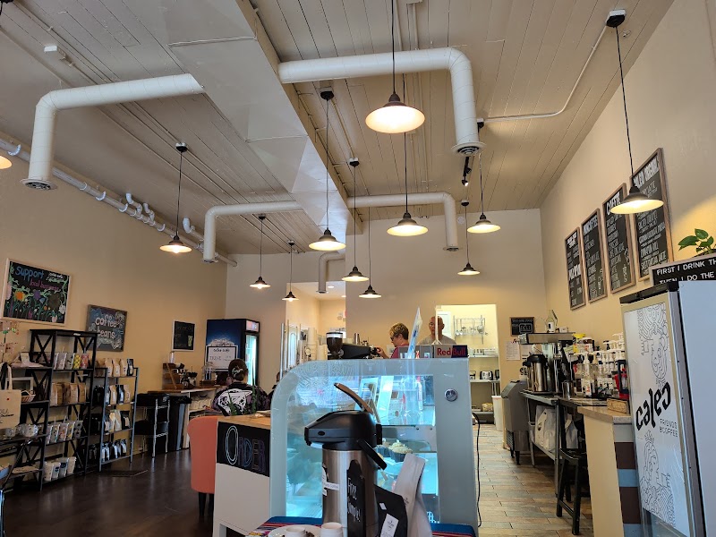 Caleo • Friends and Coffee photo 3