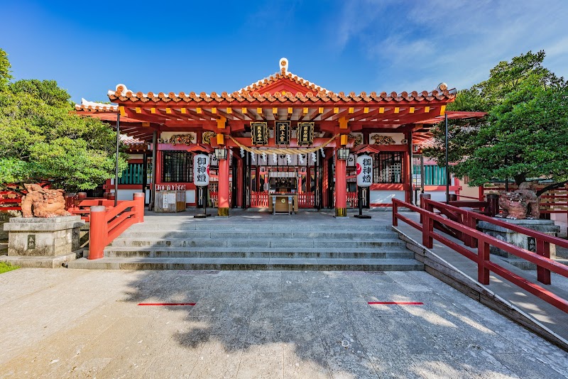 Naminoue Shrine