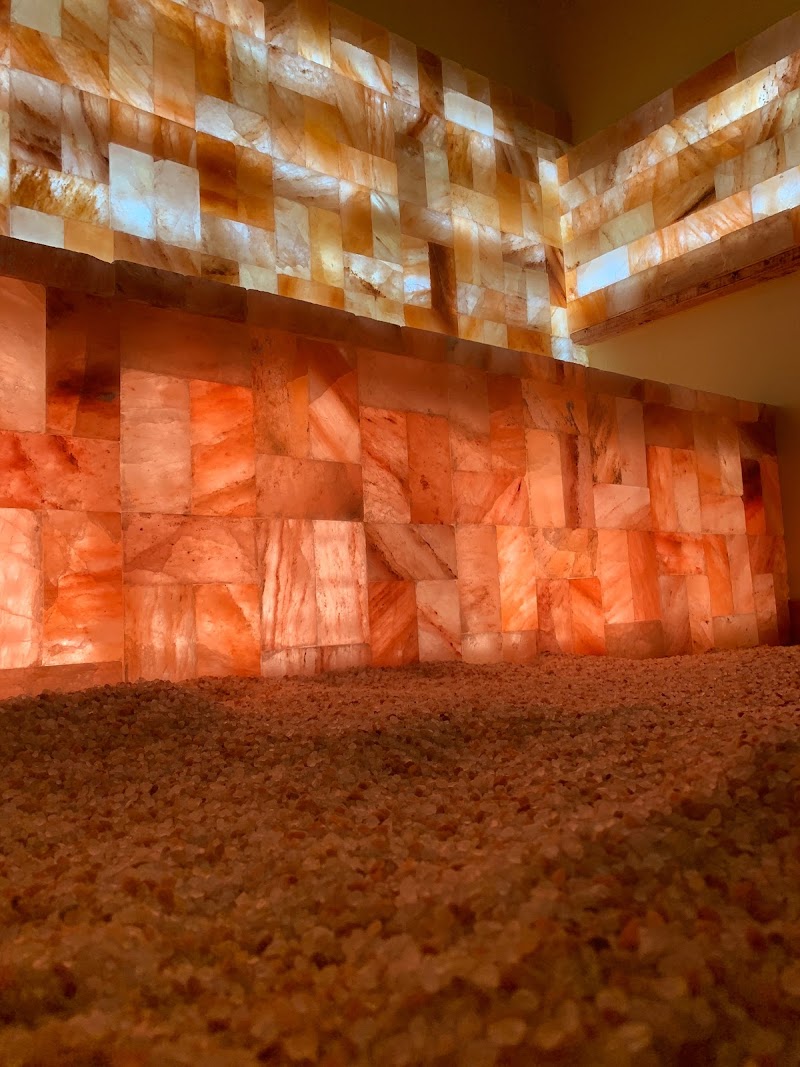 Pink Lounge: Dry Salt Therapy