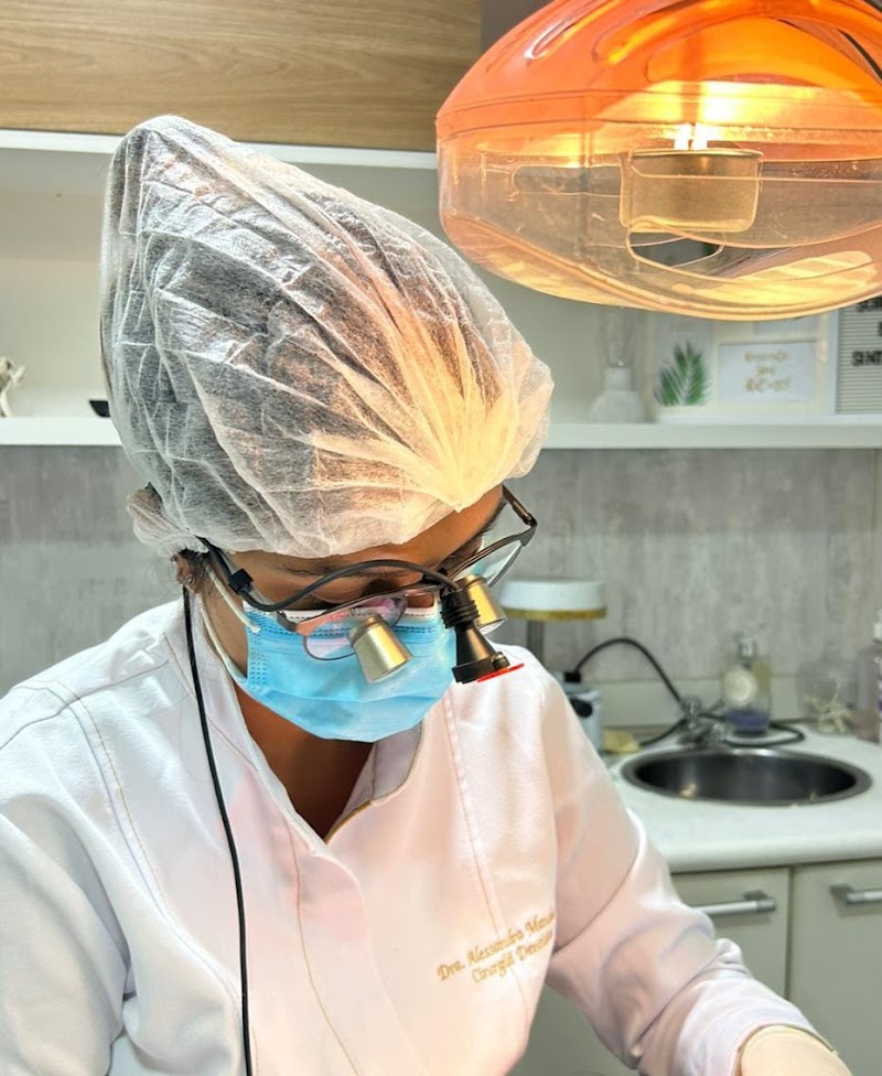 Dra Alessandra Mendonça - Odontologia Estética e Reabilitadora - foto 2
