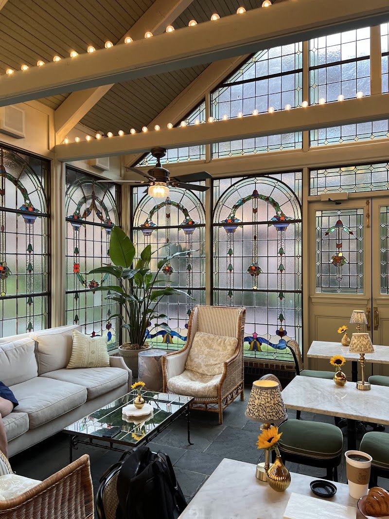 The Greenhouse photo 4