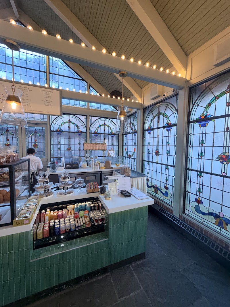 The Greenhouse photo 4