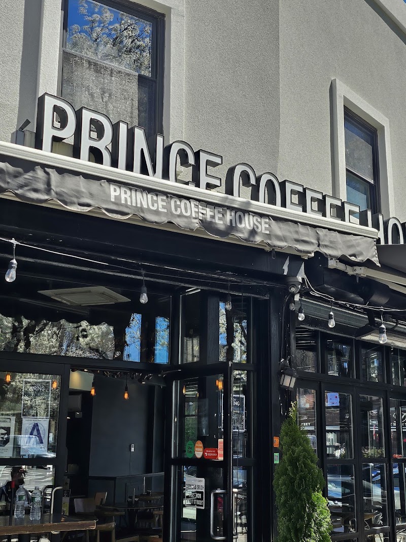 Prince Coffee House New York photo 4