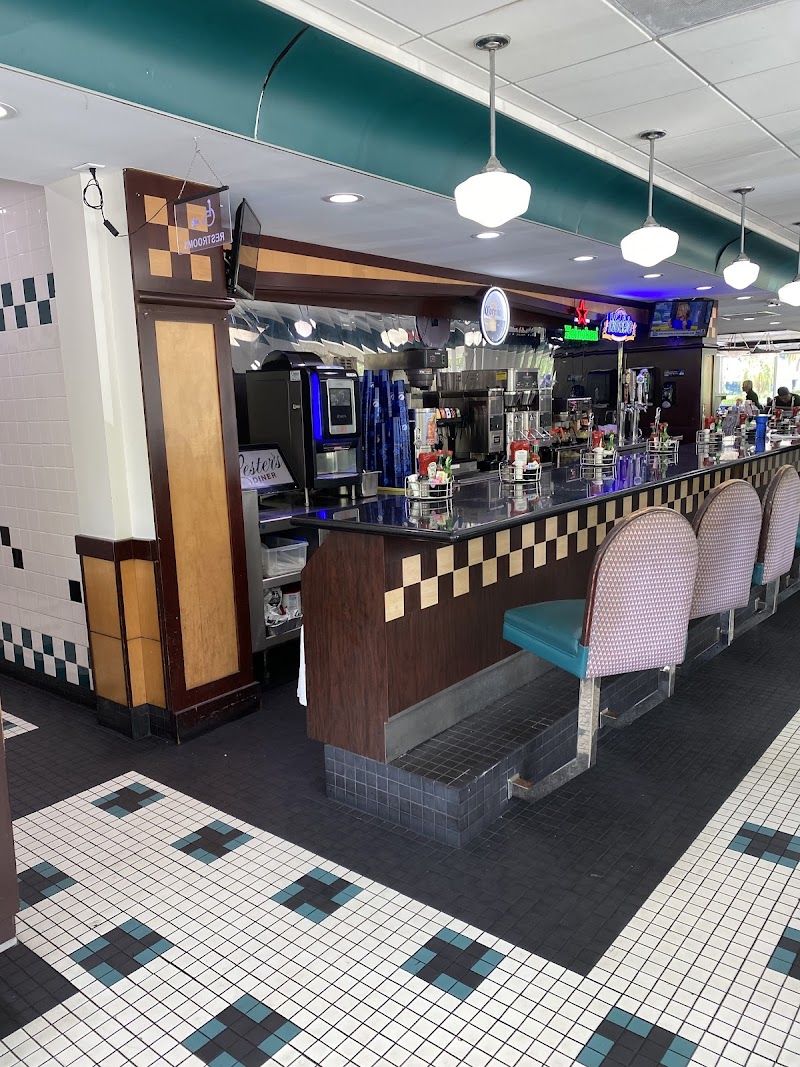 Lester's Diner photo 4