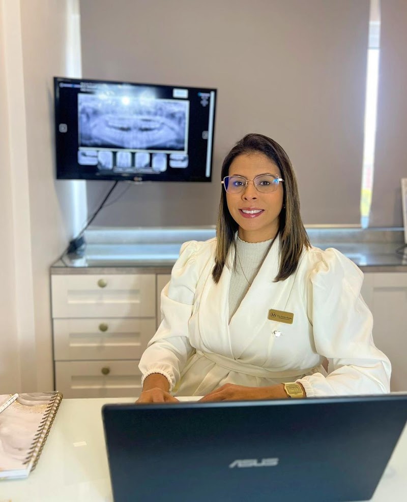 Dentista Taquara - Dra. Karen Nunes, Endodontista. Atendimento Humanizado e Especializado em Todas as Áreas da Odontologia. - foto 4