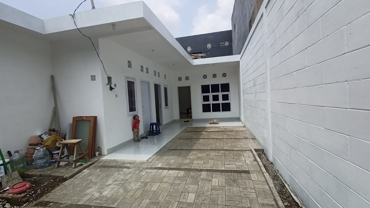 KOST SAWOJAJAR DANAU LUAR