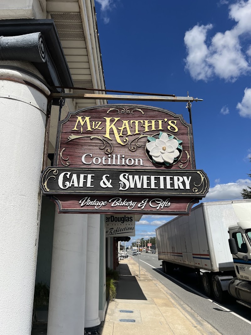 Miz Kathi’s Cotillion Southern Cafe photo 4