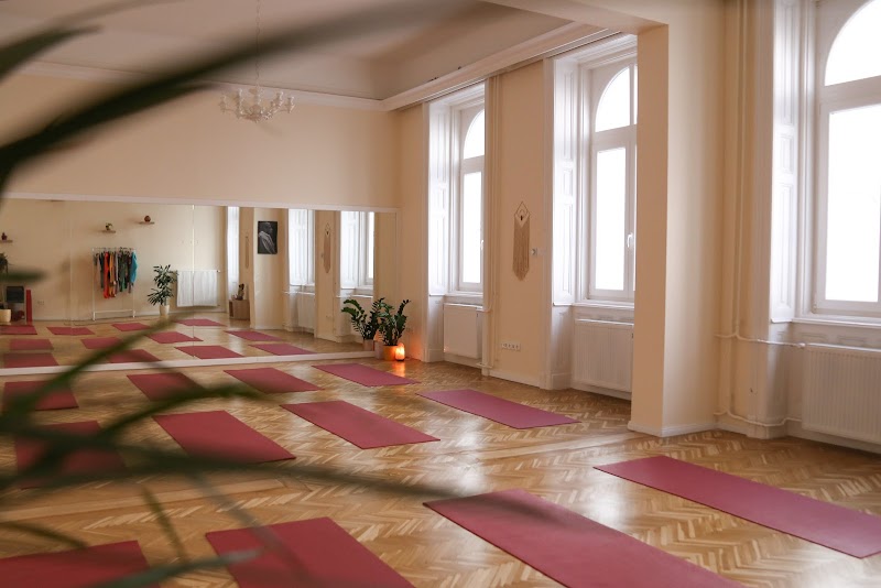 Indria Jógastúdió