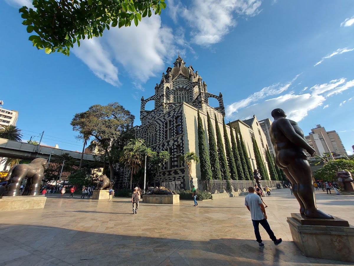 Plaza Botero