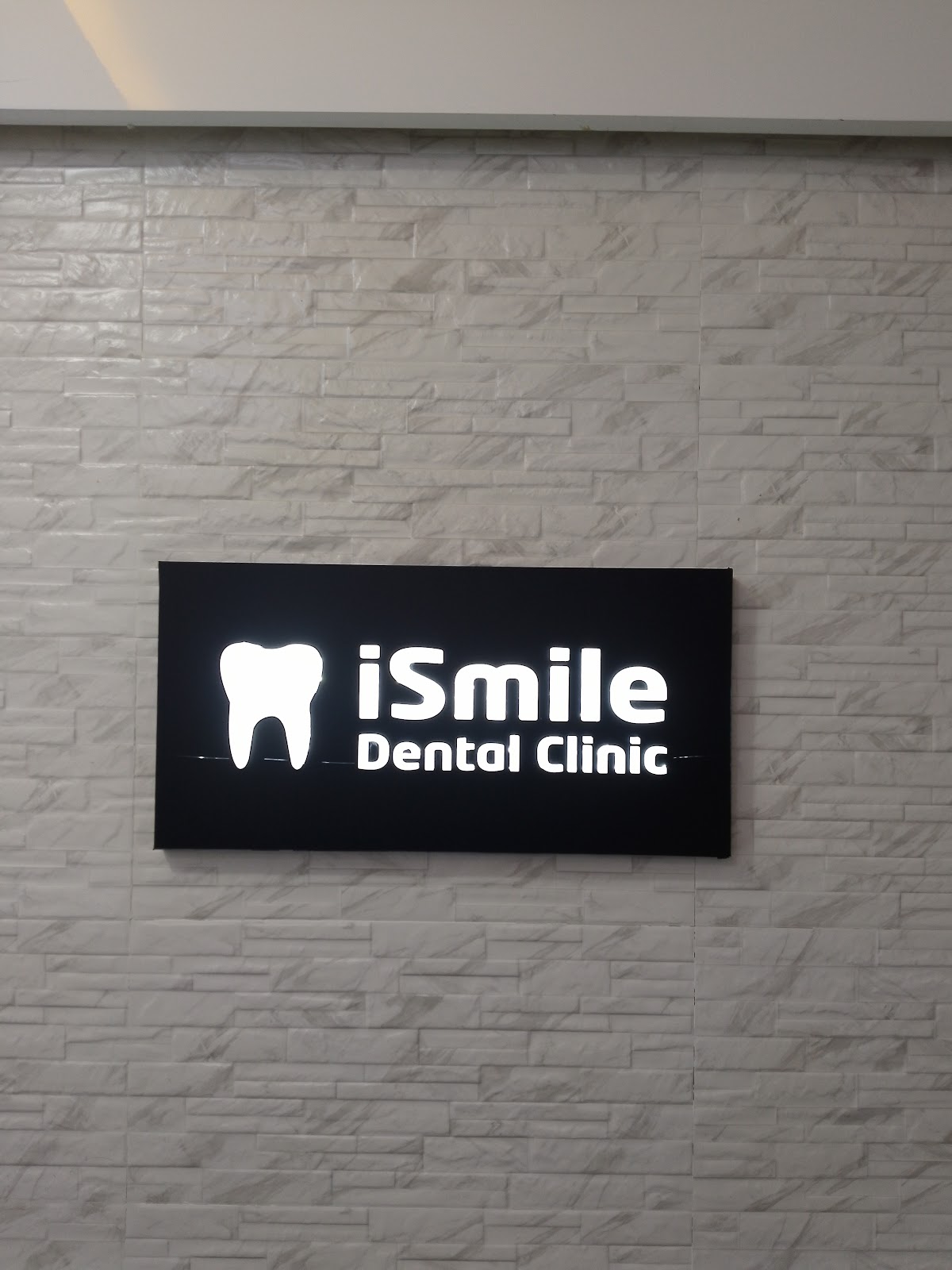iSmile Dental Clinic LLC 3