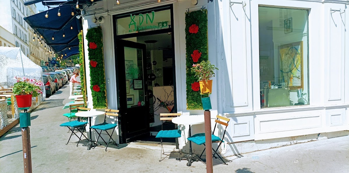 ADN Montmartre, vue extérieure