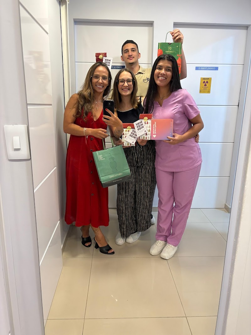 Hizu Odontologia Humanizada | Alinhadores Invisíveis, Lentes e Reabilitação Oral - foto 5