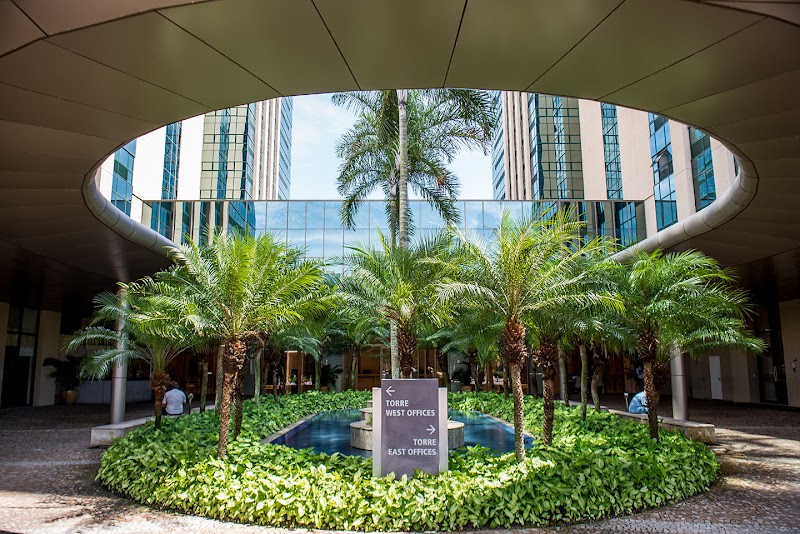 Hizu Odontologia Humanizada | Alinhadores Invisíveis, Lentes e Reabilitação Oral - foto 4