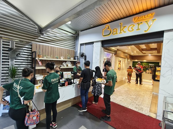 Farley Bakery - Photo 1