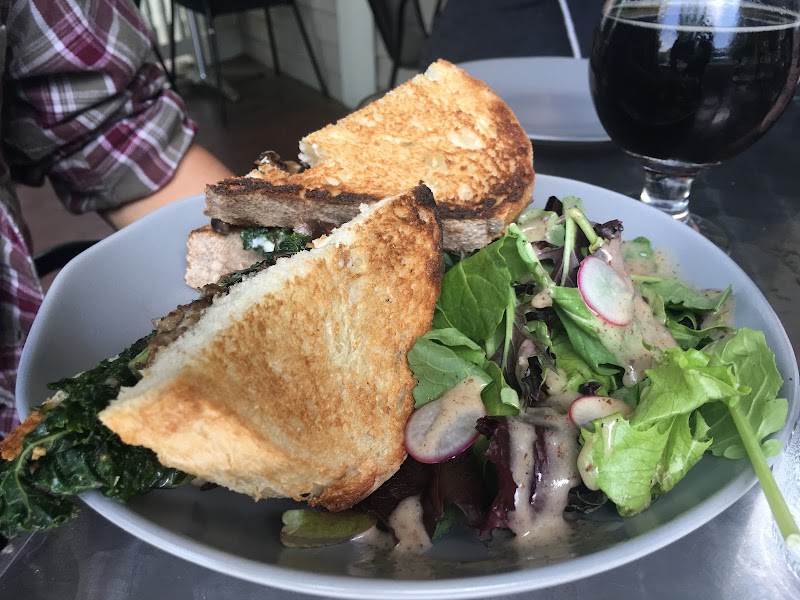 403 Broad Café photo 2