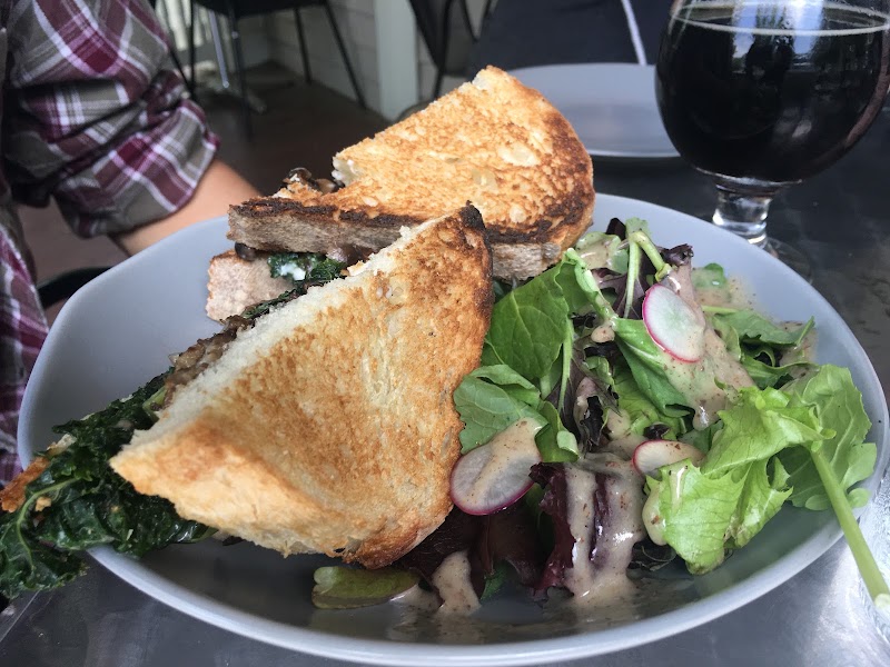 403 Broad Café photo 2