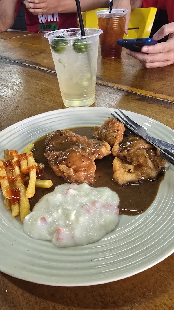 Restoran Pohon Tanjong 4 - Photo 1