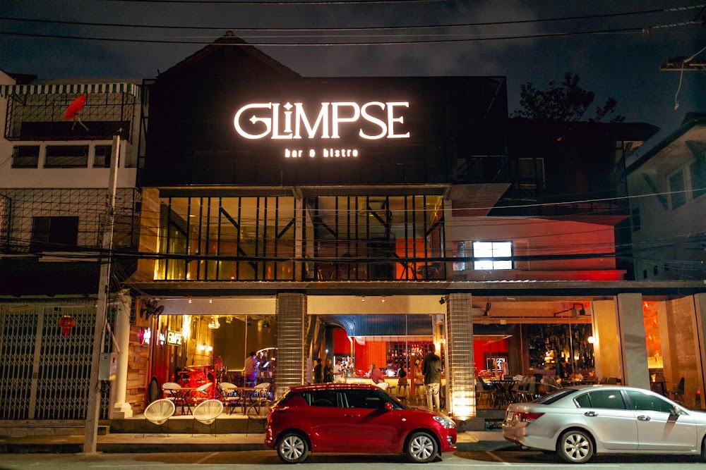 Glimpse Bar & Bistro Phuket fotoğraf 1