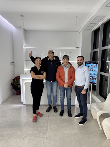 AKEL HAIR TRANSPLANT CLINIC DHI -TRAPIANTO DI CAPELLI TIRANA -HAIR TRANSPLANT- MBJELLLJE E FLOKEVE PRP logo