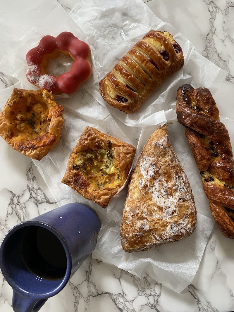 Paris Baguette photo 2