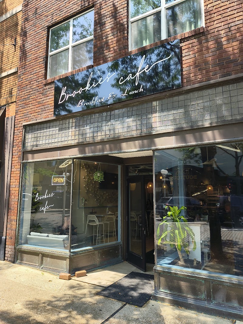 Brookies Cafe Saint Joseph photo 1