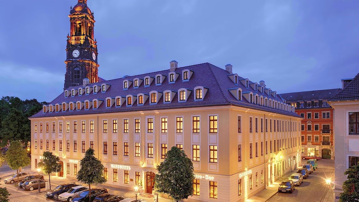 Relais & Châteaux Hotel Bülow Palais, dog-friendly hotel in Dresden